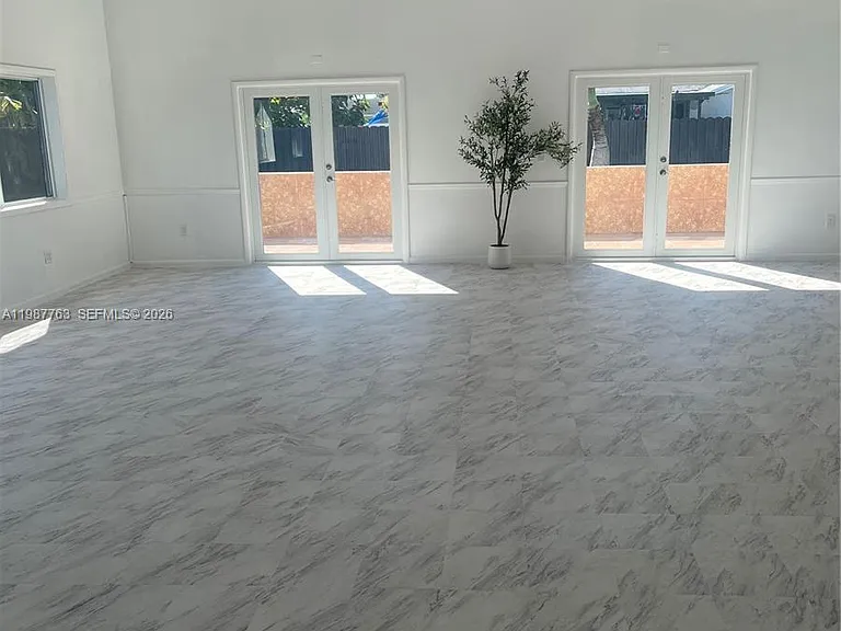 20700 SW 122nd Ave — Photo 15