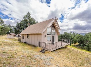 27200 Bear Valley Rd, Tehachapi, CA 93561
