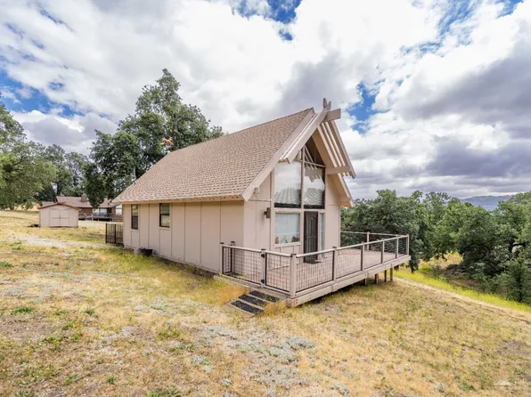 27200 Bear Valley Rd, Tehachapi, CA 93561
