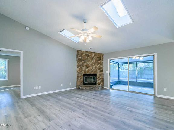 4th image of 8027 Honeysuckle Ln