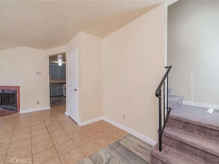 1122 Cleghorn Dr — Photo 1