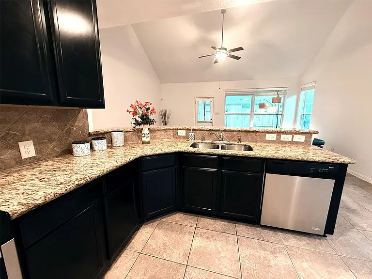 30515 Woodson Trace Dr — Photo 12