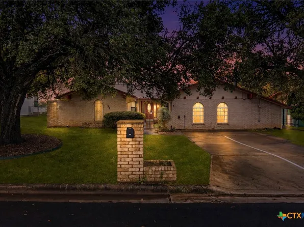 133 Chaparral St, San Marcos, TX 78666