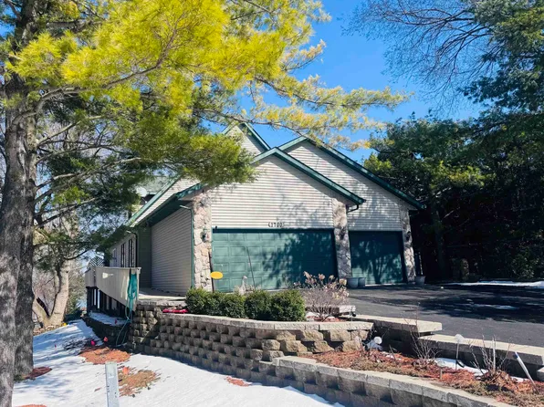 1700 Candlewick Dr SW, Poplar Grove, IL 61065