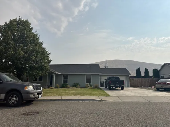 5149 Pinehurst St, West Richland, WA 99353