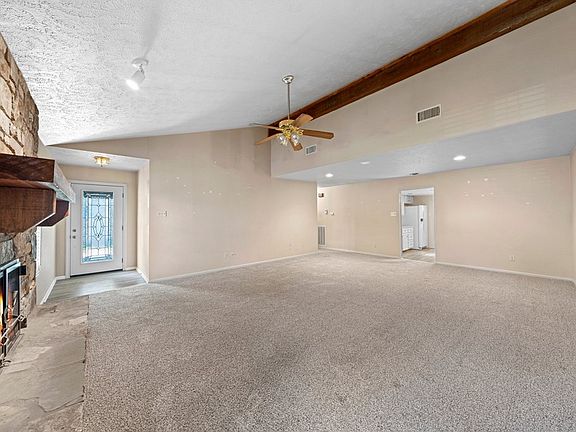 4th image of 2117 West Ln