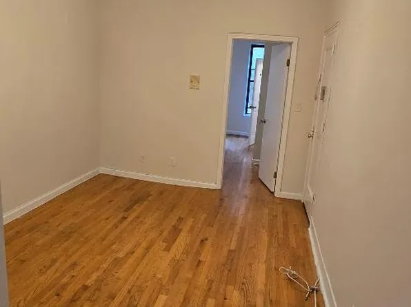 528 East 83rd Street image 4 of 17