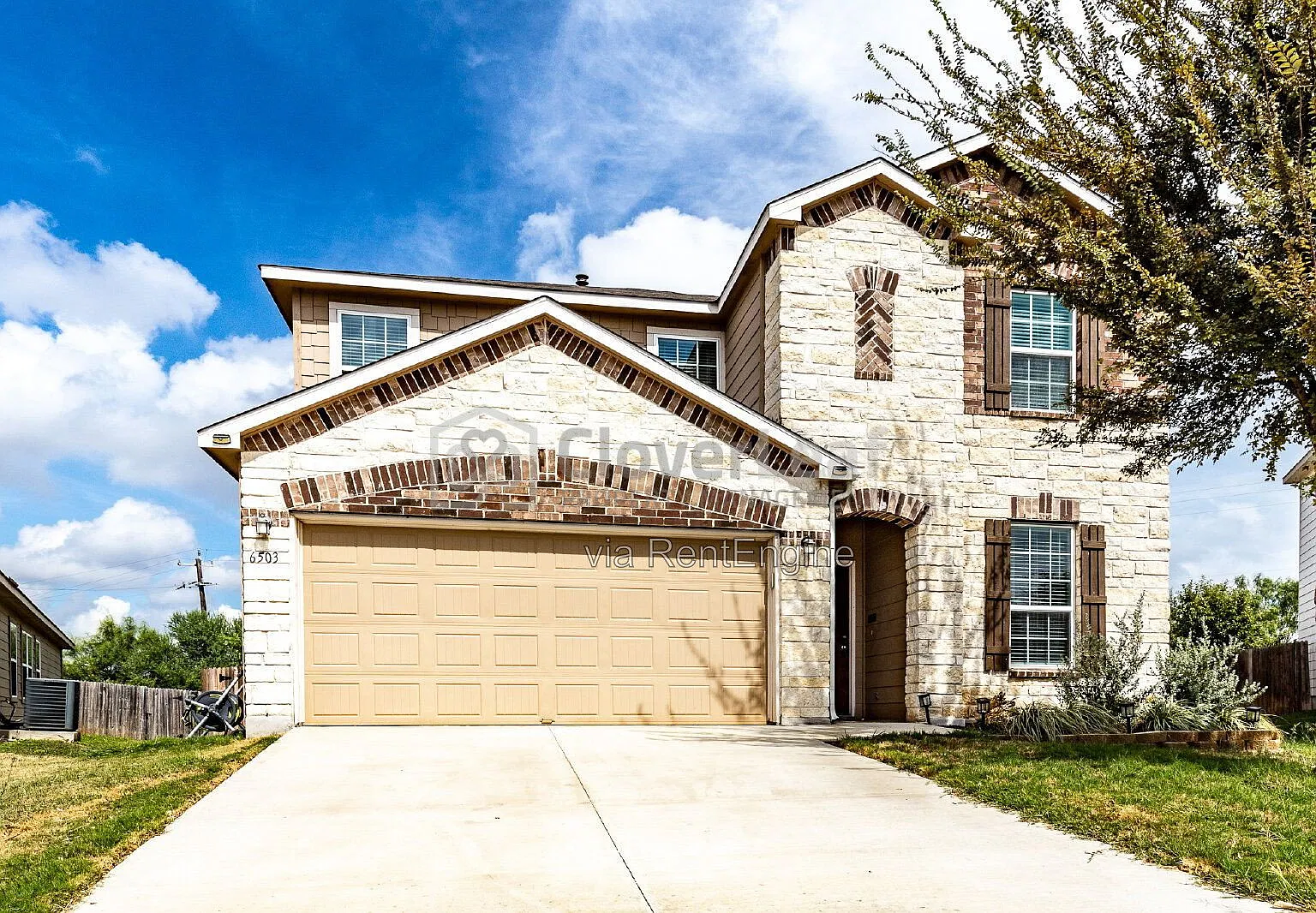 3 bed, 2.5 bath, 2145 sqft, $1,697 — Photo 2