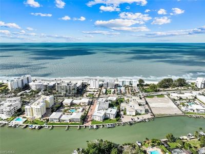 1930 Gulf Shore Blvd N APT E202, Naples, FL, 34102