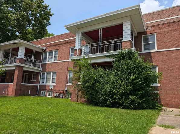 417 W Columbia Ter, Peoria, IL 61606