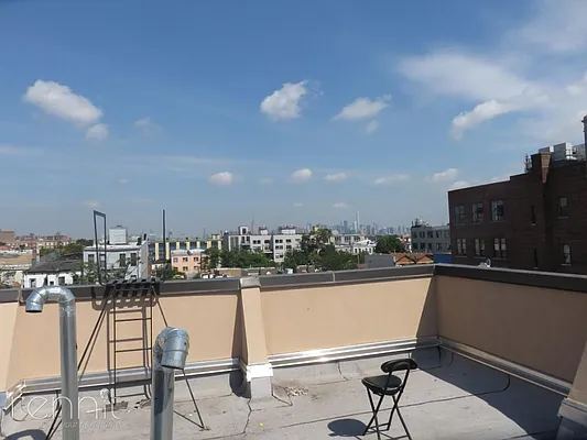 Rented by Rennit Inc. | media 25