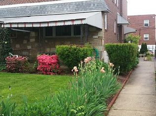 2112 Hoffnagle St, Philadelphia, PA 19152