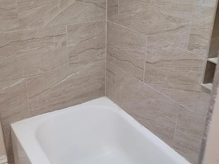 Bathtub