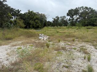 145 W Country Club Dr, Tampa, FL 33612