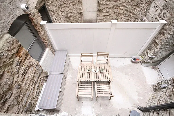 Rented by Evergreen Apartments BK | media 19