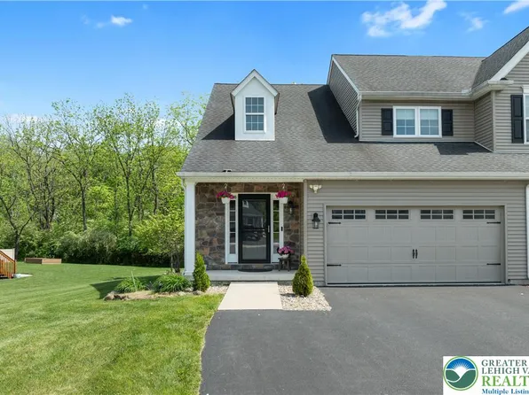 2376 Creekside Dr, Coplay, PA 18037