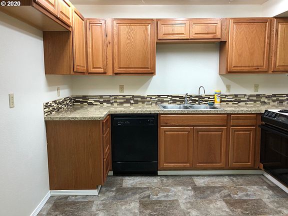 3rd image of 13408 NW 10th Ave Unit 36-E