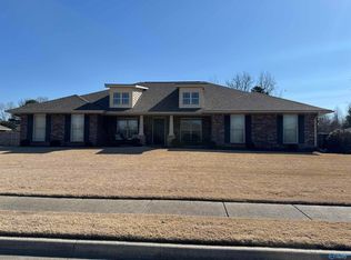 131 Maggie Bell Ln, Huntsville, AL 35811