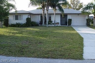 1st image of 226 SW 46th Ter
