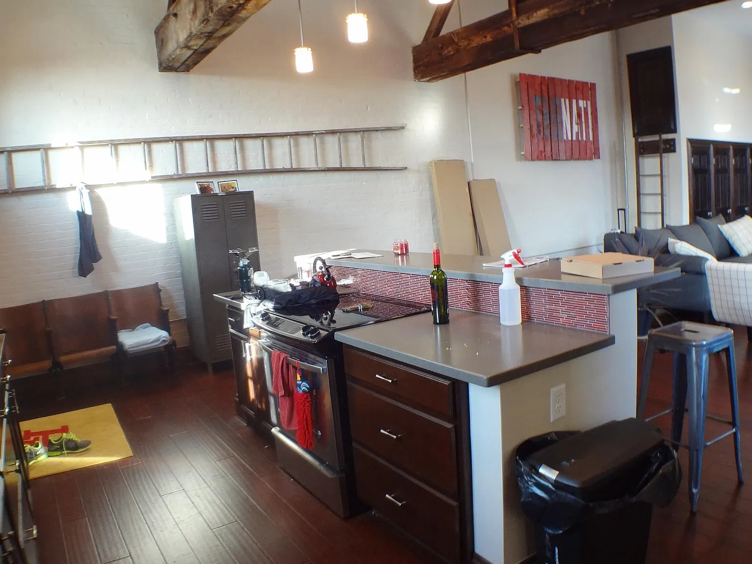 2 bed, 1800 sqft, $1,300 — Photo 4