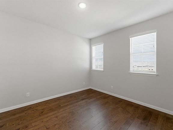 5th image of 7437 Aniston Way