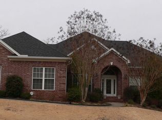 65 Laval Cir, Little Rock, AR 72223
