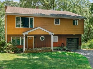 153 Valley View Dr, Rockaway, NJ 07866