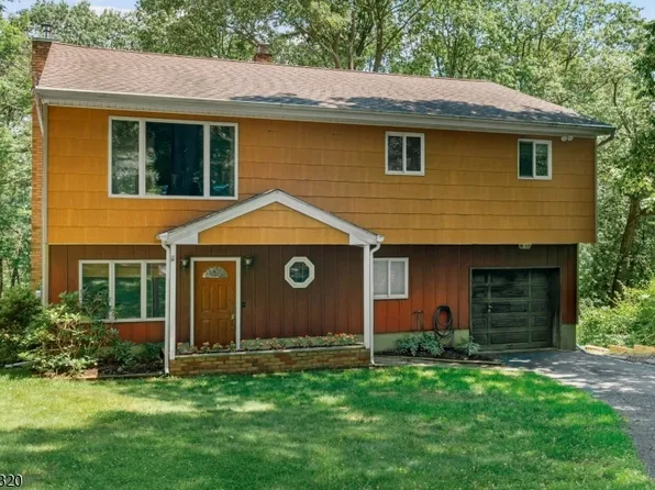 153 Valley View Dr, Rockaway Twp., NJ 07866