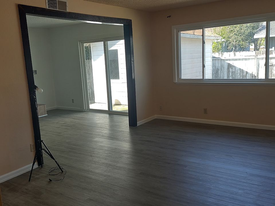 1st image of 1681 Janrick Ave