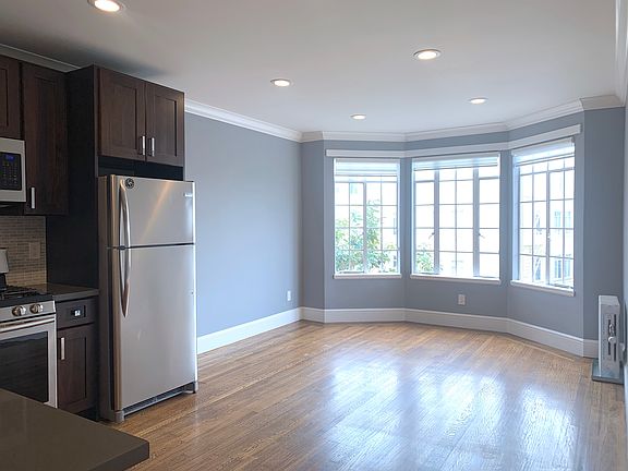 2nd image of 175 Alhambra St #201