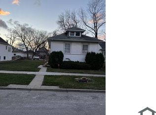 438 S 23rd Ave, Bellwood, IL 60104