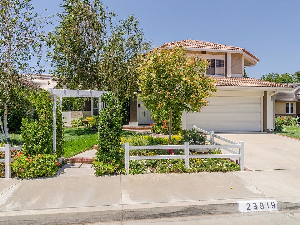 1st image of 23919 Capistrano Ct