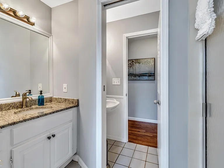367 Autumn Ln SE — Photo 17