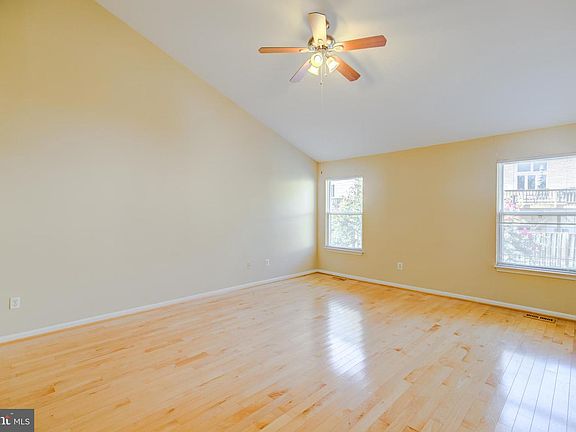 4th image of 5291 Ballycastle Cir