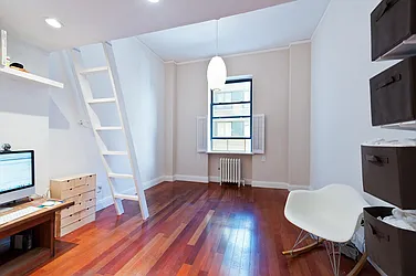 Sold by Nest Seekers International