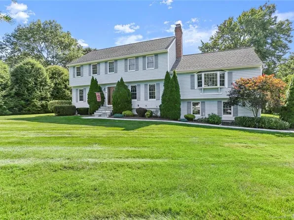 27 Ballaro Drive, Shelton, CT 06484