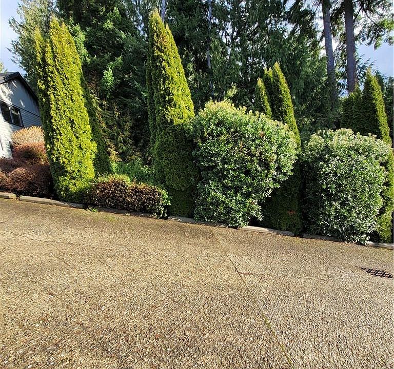 1st image of 1518 207th Ave NE