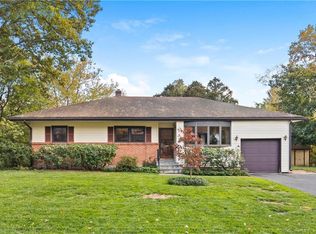 43 E Normandy Dr, West Hartford, CT 06107