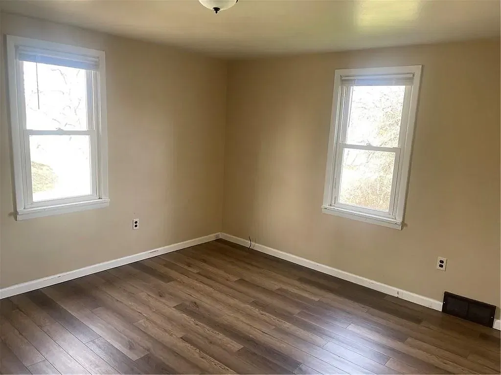 2 bed, 784 sqft, $950 — Photo 4