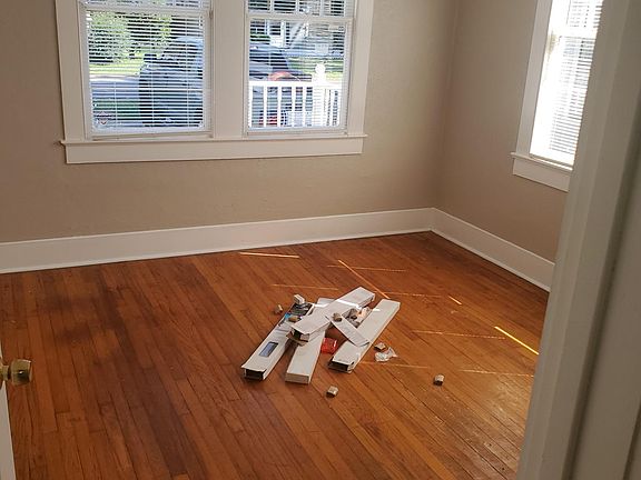 4th image of 3020 Laurel St