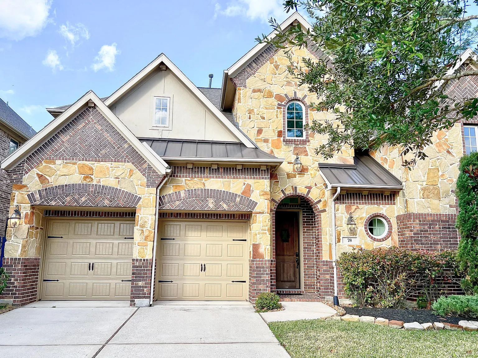 4 bed, 3.5 bath, 3405 sqft, $6,500 — Photo 2