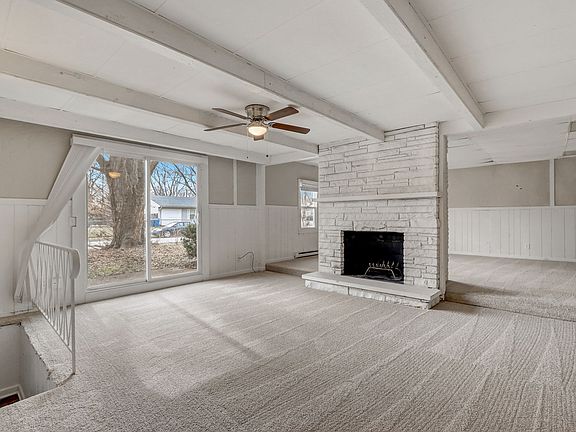 3rd image of 3502 Roseway Dr