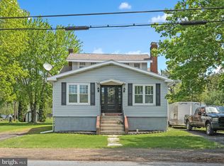 212 Lake Front Dr, Orwigsburg, PA 17961