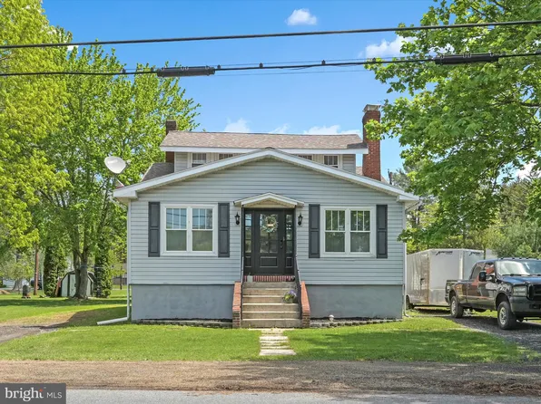 212 Lake Front Dr, Orwigsburg, PA 17961