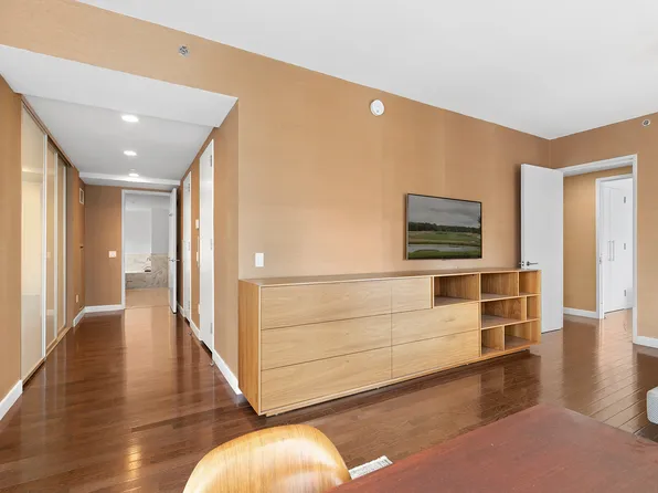 303 East 77th Street image 11 of 13