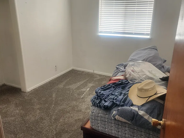 2305 Joy Ave — Photo 2
