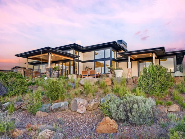 19280 Christopher Ct, Bend, OR 97702