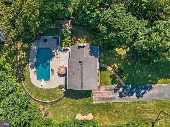 2nd image of 14020 Castlebar Dr