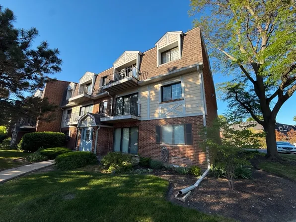 3245 Milwaukee Ave, Northbrook, IL 60062