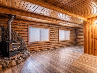 193 Pinecrest Ave, Mammoth Lakes, CA, 93546